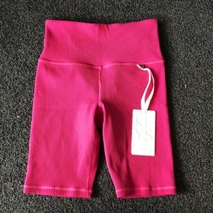 NWT Keys Elation Rib 9" Short